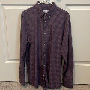 Mizzen and Main button down